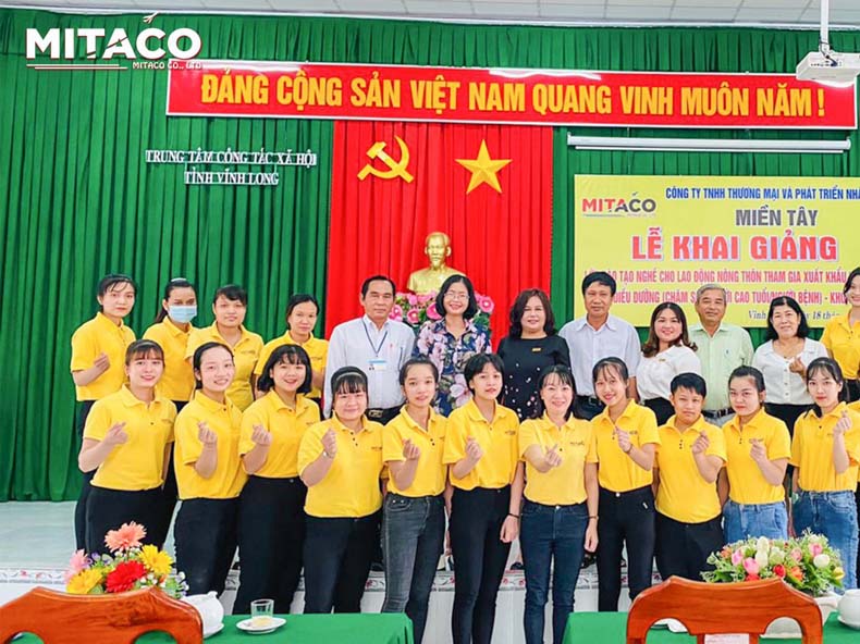 Lễ khai giảng lớp điều dưỡng chăm sóc người cao tuổi & người bệnh