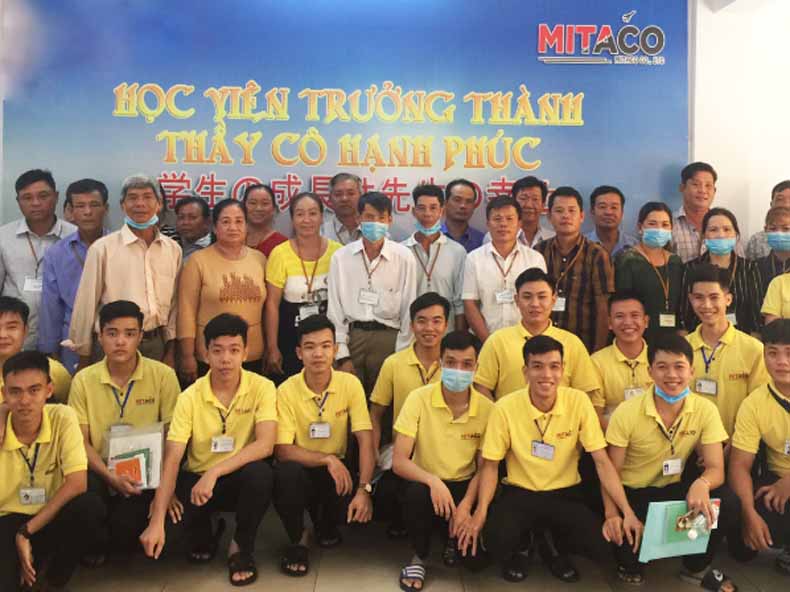 Tin vui xuất cảnh tháng 4