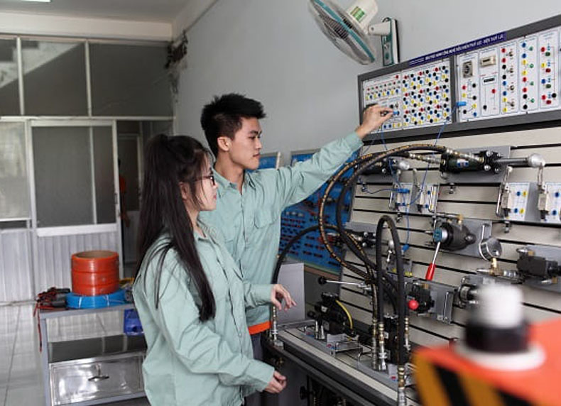Đơn hàng kỹ sư Nhật Bản có còn được lựa chọn?