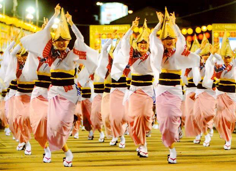 Khám phá sự đặc sắc vũ điệu Bon Odori của Nhật Bản